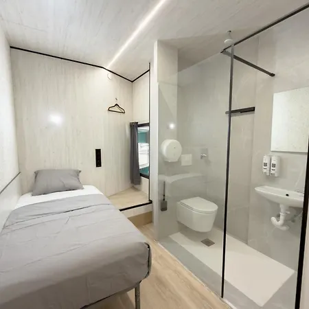 Almorada Capsule hotel Valencia