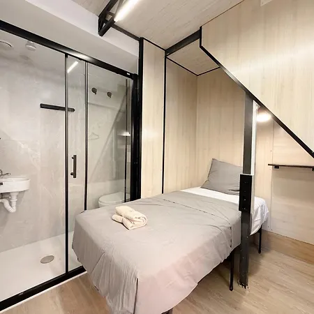 Capsule hotel Almorada