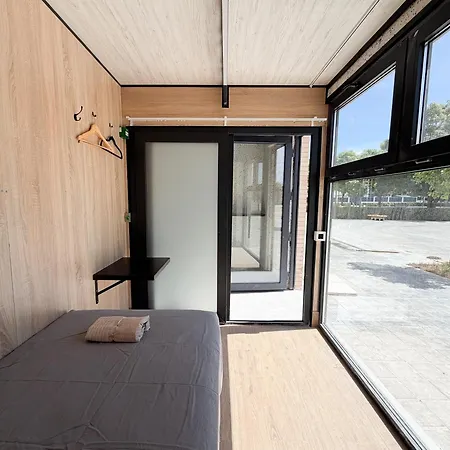 Almorada Capsule hotel