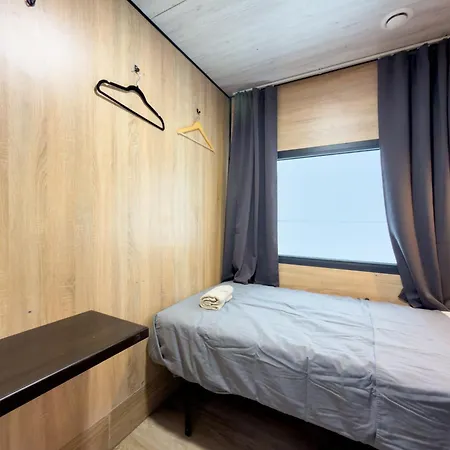 Capsule hotel Almorada