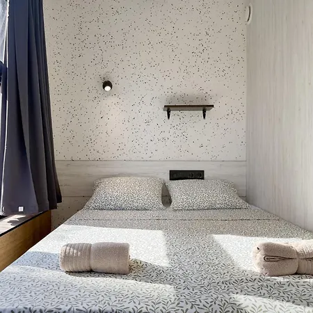 Almorada Capsule hotel *